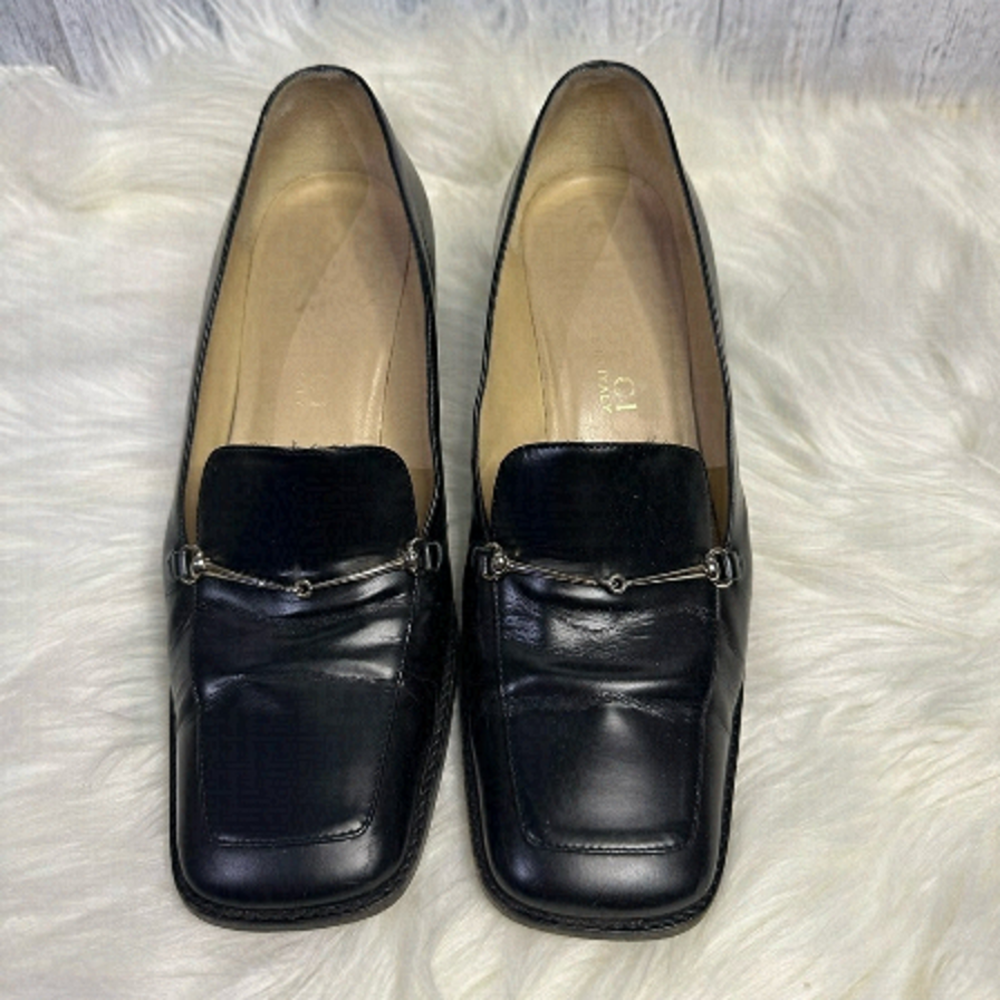 GUCCI leather classic horsebit black shoes